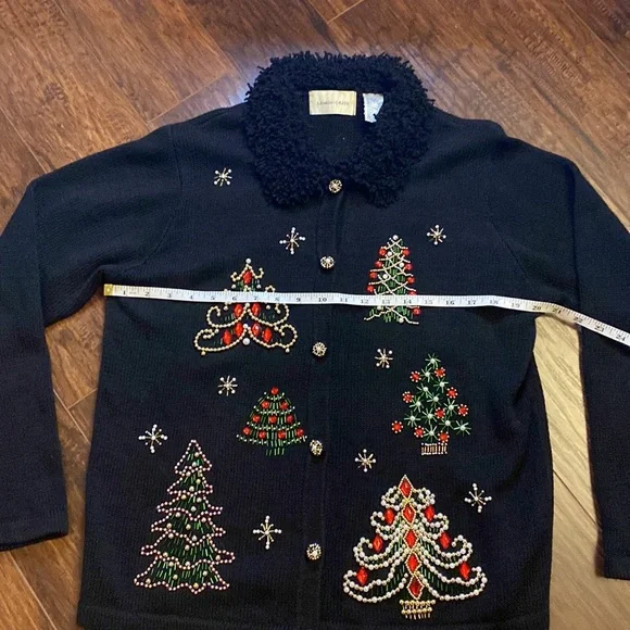 Lemon Grass Jeweled Holiday Sweater - Picture 4 of 8